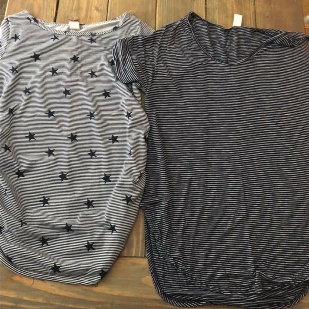 2 small maternity tops